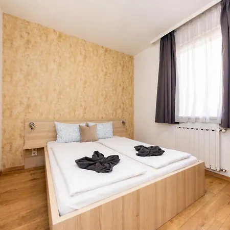 Prime - Modern 2 Bedroom With Balcony & Parking Included Lägenhet Budapest